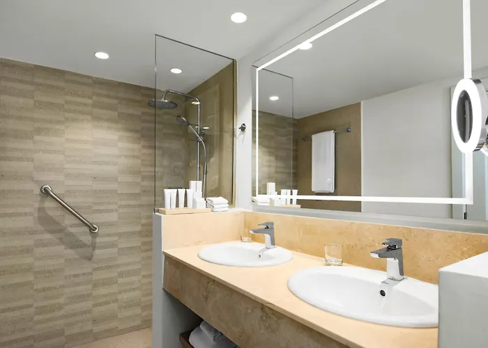 Club Two-Bedroom King Suite